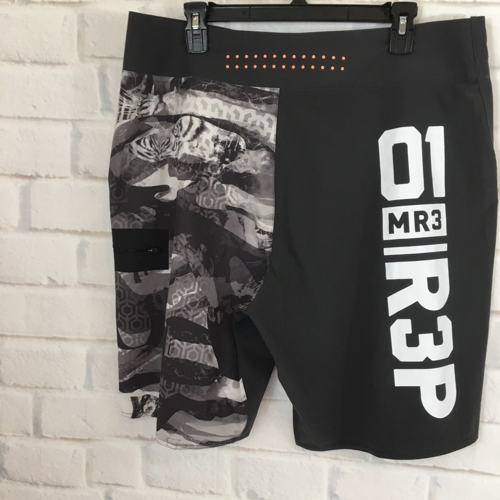 REEBOK Men’s One Series Shorts NWOT